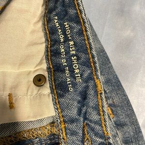 Universal Thread High Rise Shortie Jean Shorts